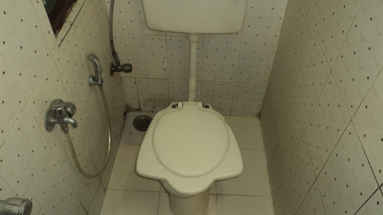 Benazeer Hotel Bombay Esterno foto