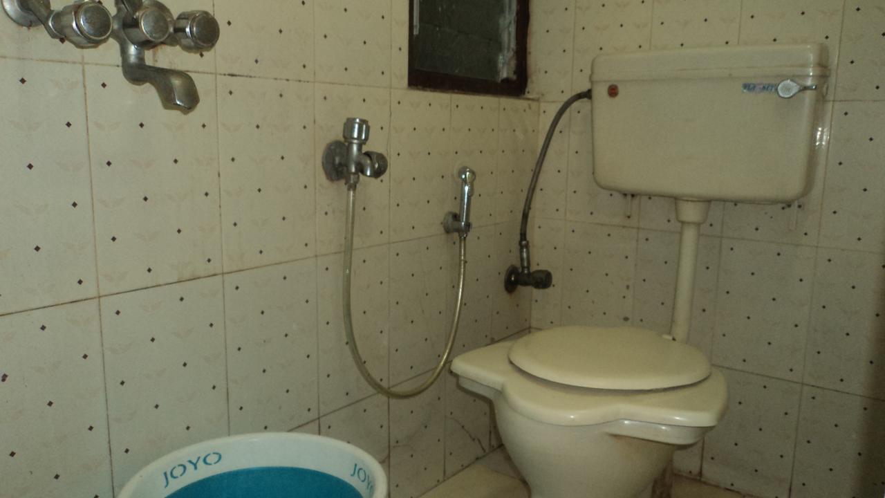 Benazeer Hotel Bombay Esterno foto